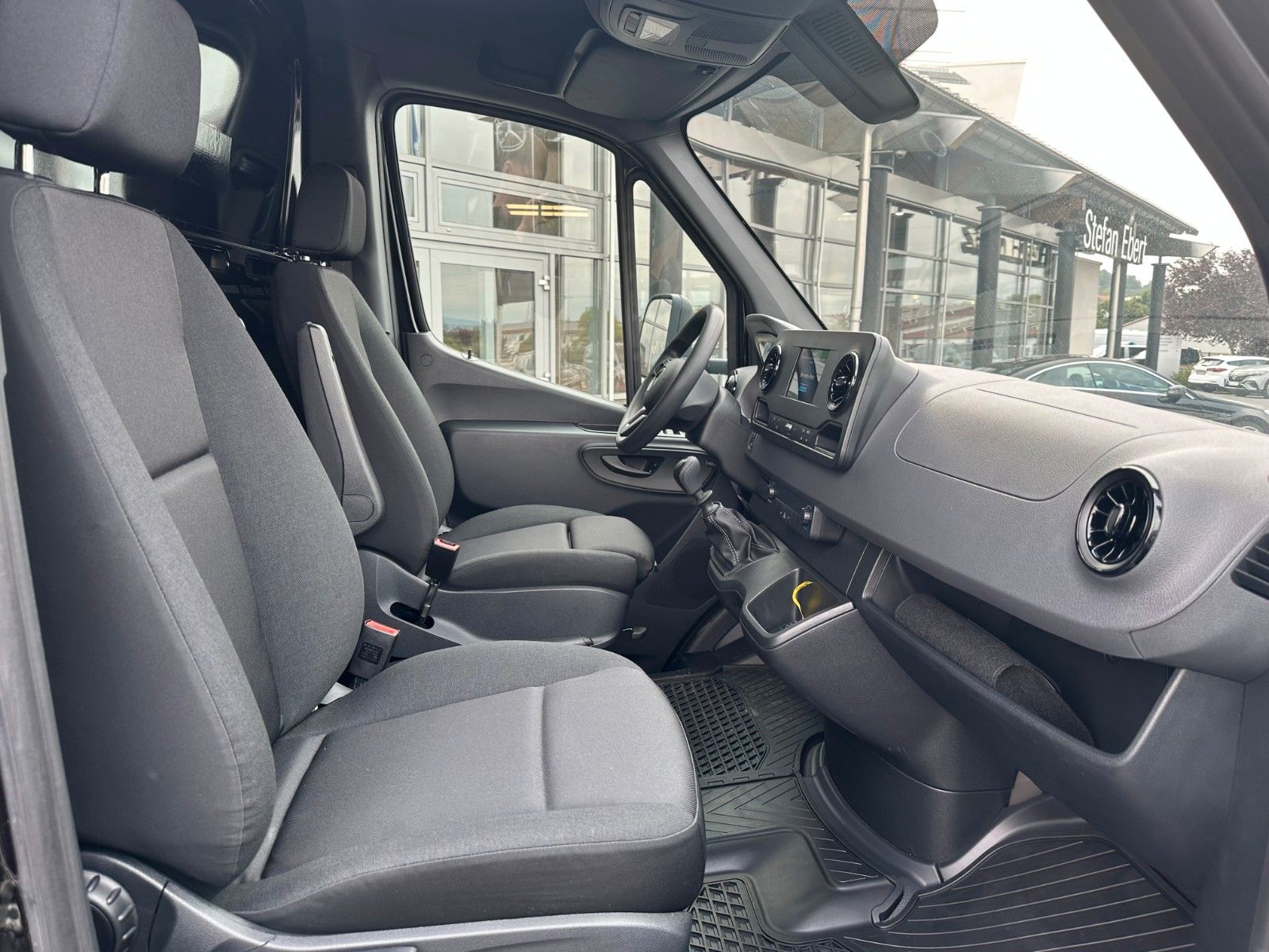 Fahrzeugabbildung Mercedes-Benz Sprinter 311 CDI 4325 Fahrgestell