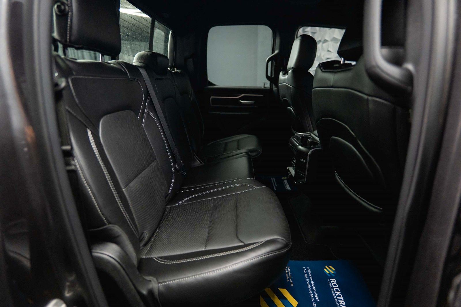 Fahrzeugabbildung Dodge RAM 5.7 V8 HEMI 4x4 Night Limited Longbed 19%