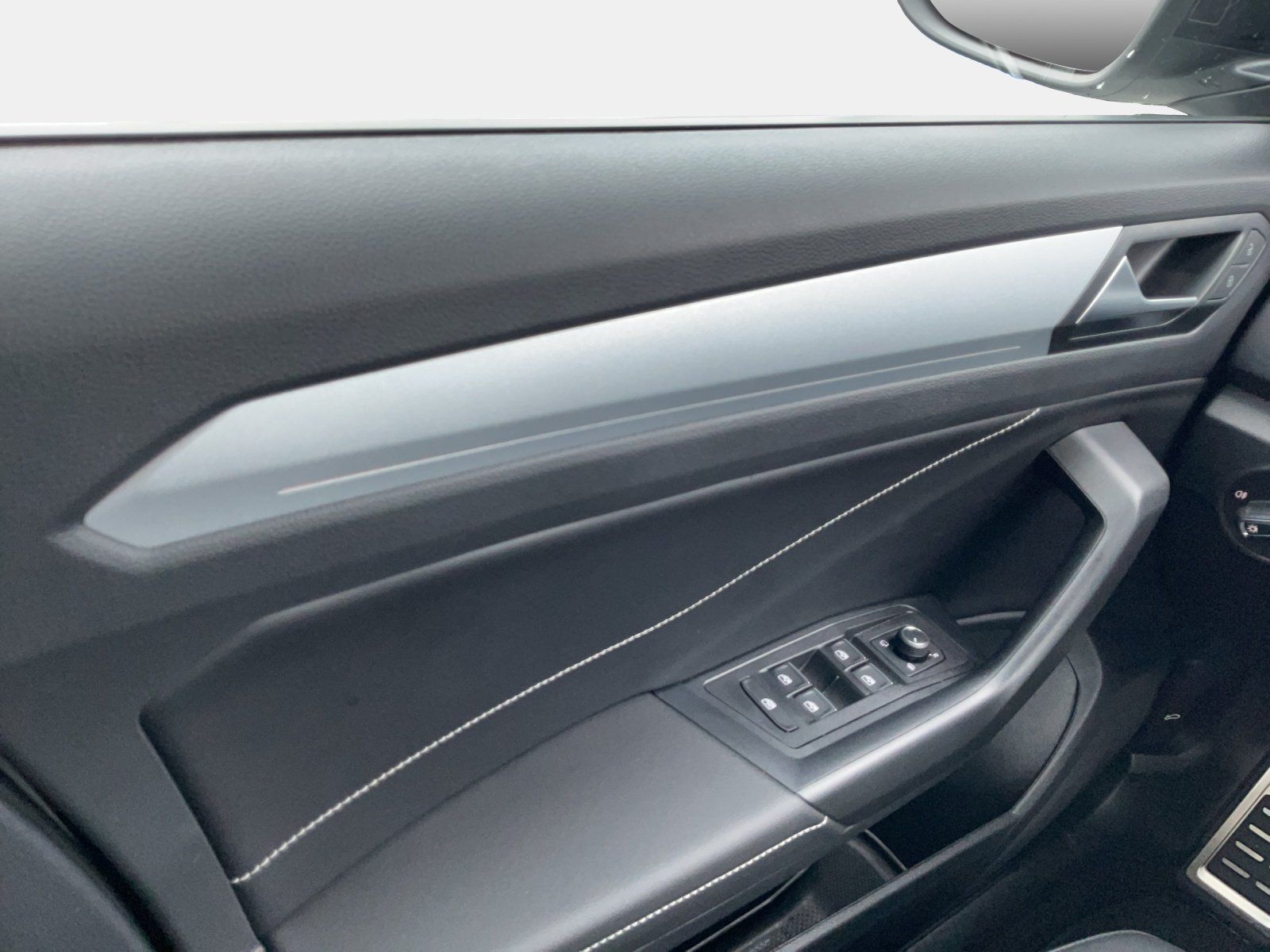 Volkswagen T-Roc - Bild 10