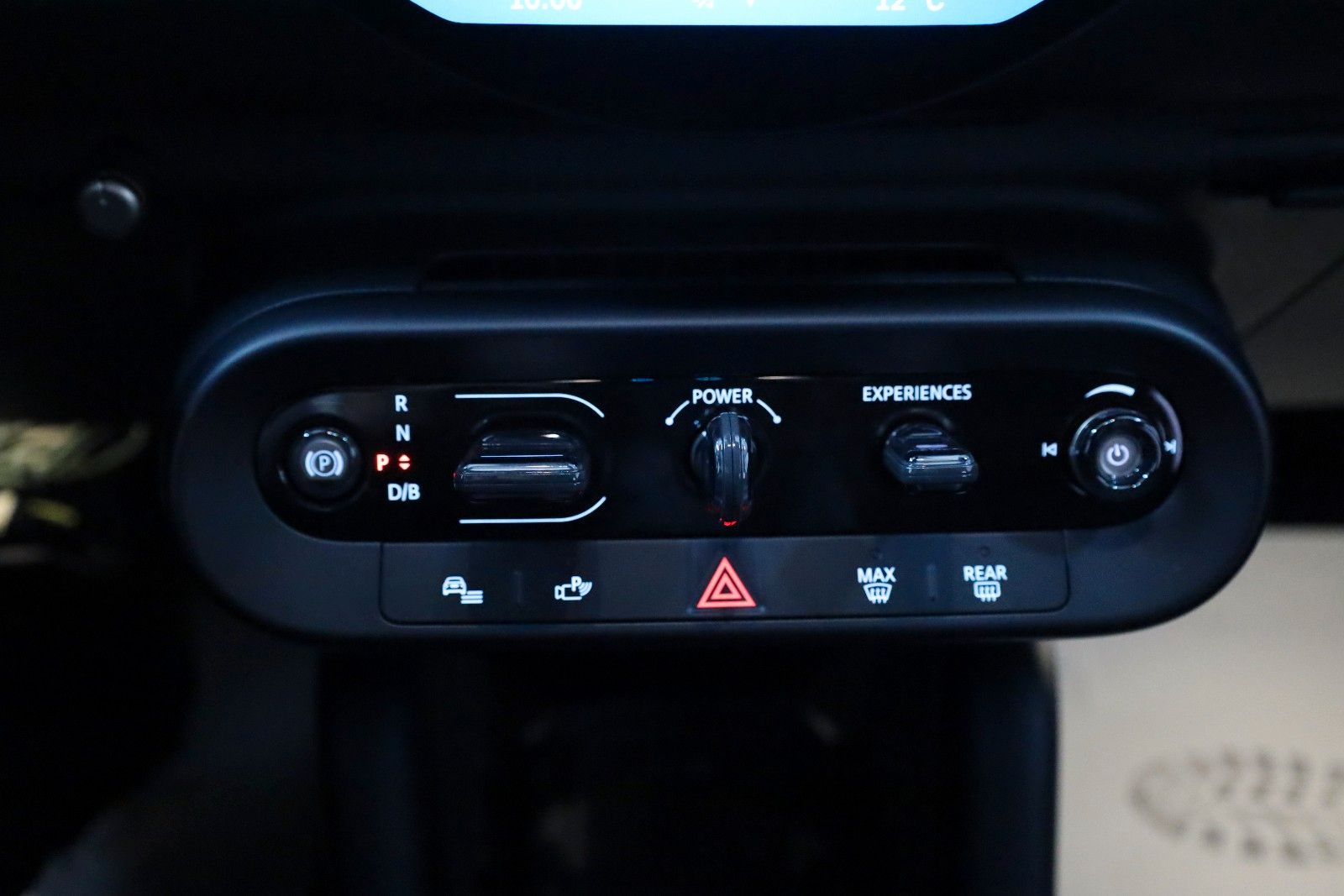 Fahrzeugabbildung MINI Aceman SE Essential Trim,LED,CarPlay,LED, 160kW!