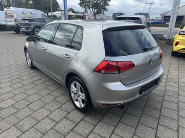 Volkswagen Golf VII 1.2 TSI DSG Comfortline