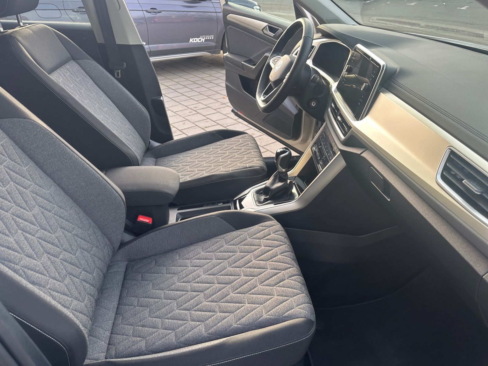 Volkswagen T-Roc - Bild 13