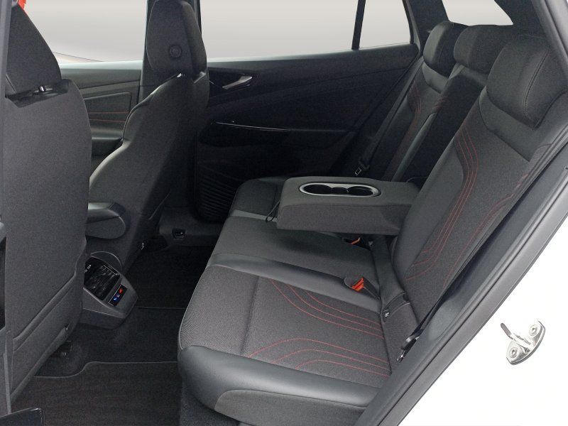 Fahrzeugansicht 17 Fahrzeugabbildung Volkswagen ID.4 GTX mit Infotainment-Paket 4Motion AHK+MAT