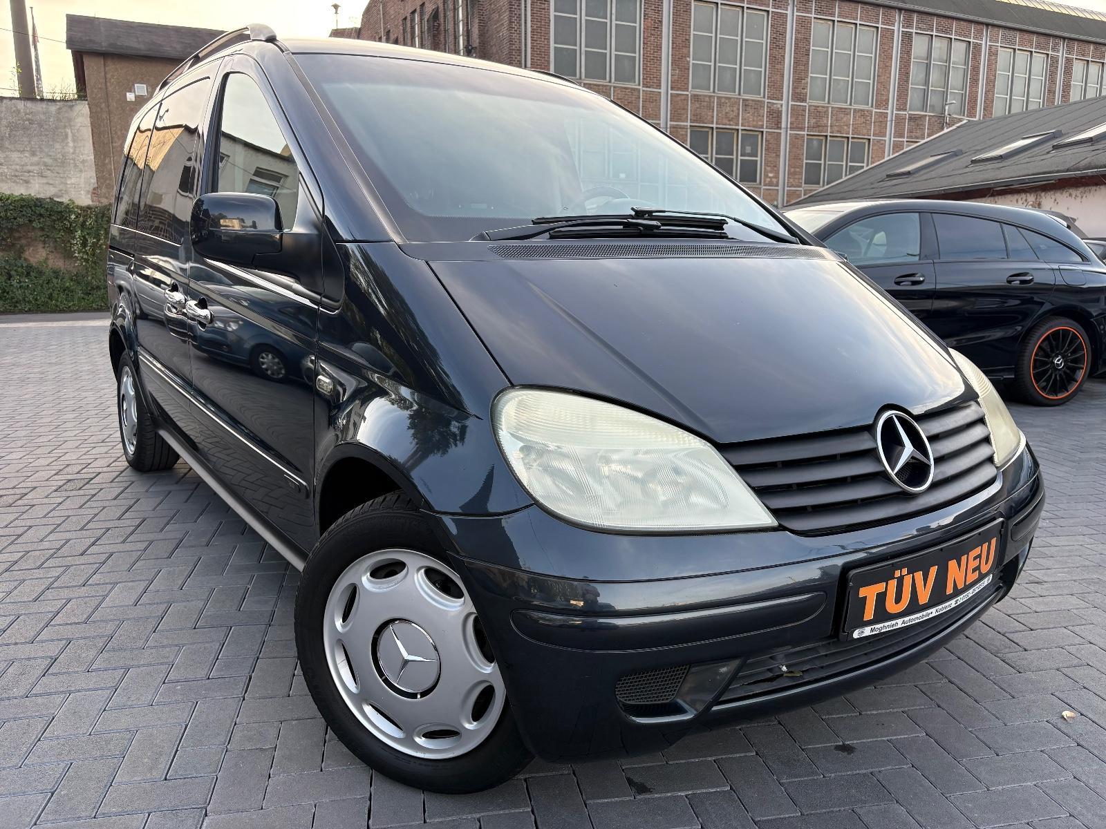 Mercedes-Benz Vaneo 2005 — вигляд ззаду