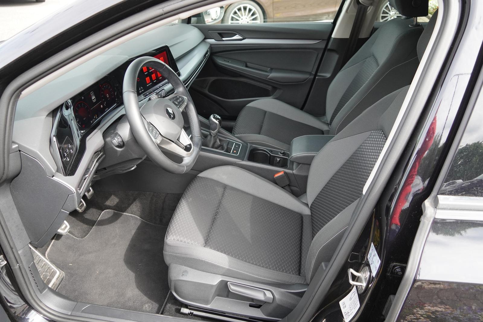 Volkswagen Golf VIII 1.5 TSI Active LED ACC Standheizung, миниатюра 7