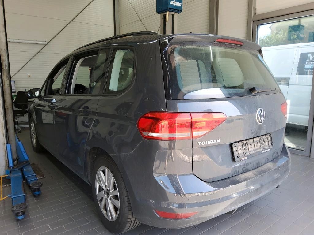 Volkswagen Touran Comfortline 2.0TDI Navi SHZ AHK Alu16 imagem 3