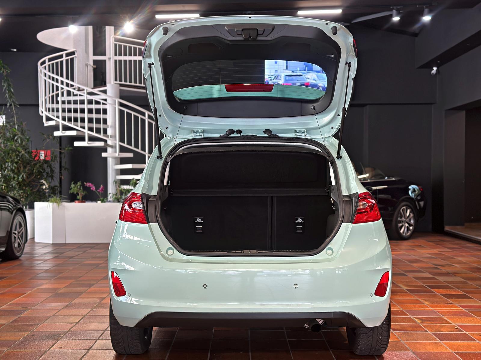 Ford FIESTA 1.1 5T C&C NAVI KAMERA ACT,PARK WINTERPAK