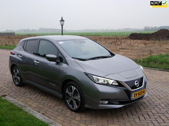 Nissan Leaf Tekna 40 kWh * 10999 NETTO *