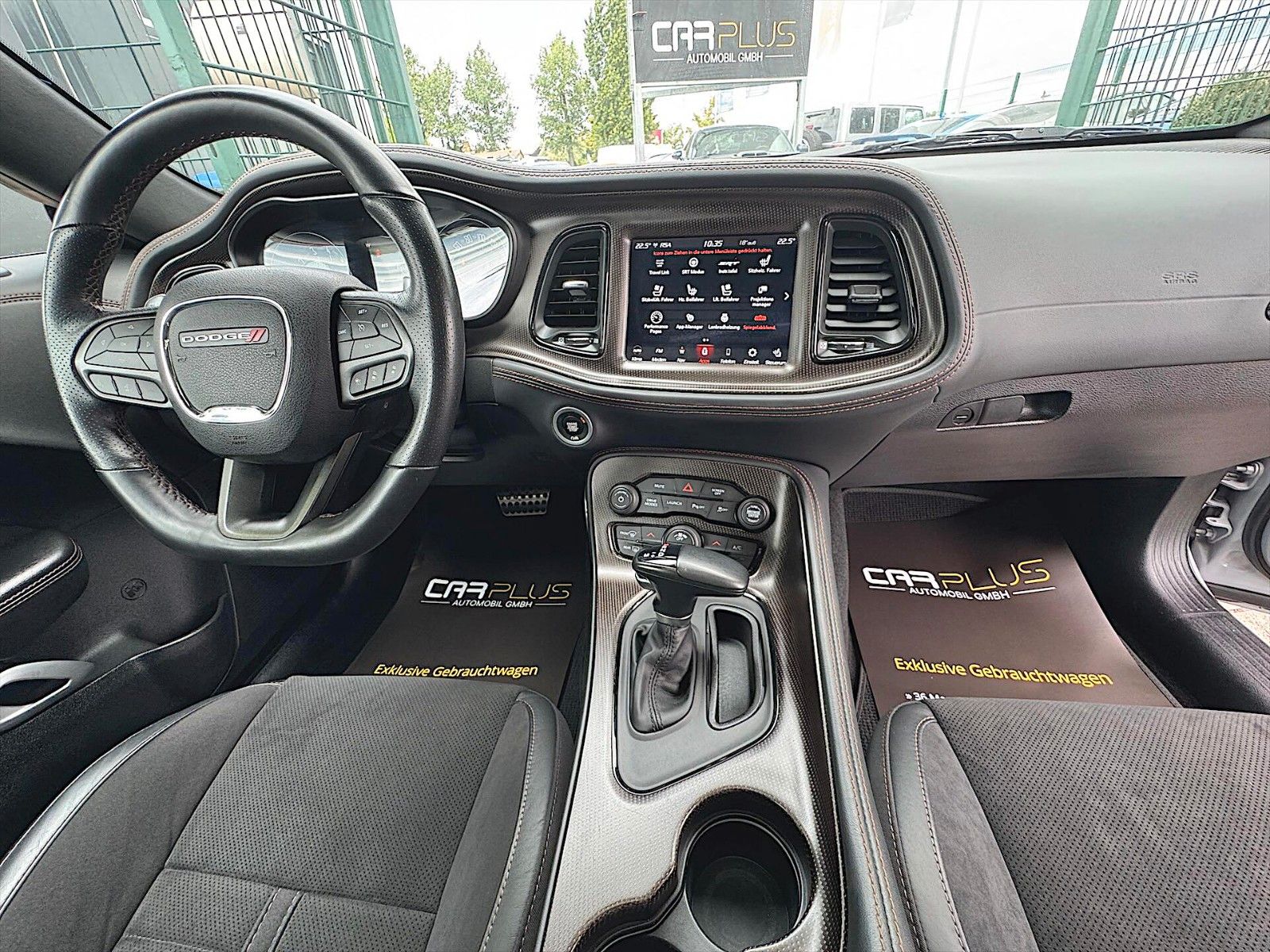 Fahrzeugabbildung Dodge Challenger 6.4 V8 SRT R/T SCATPACK WIDEBODY 50TH