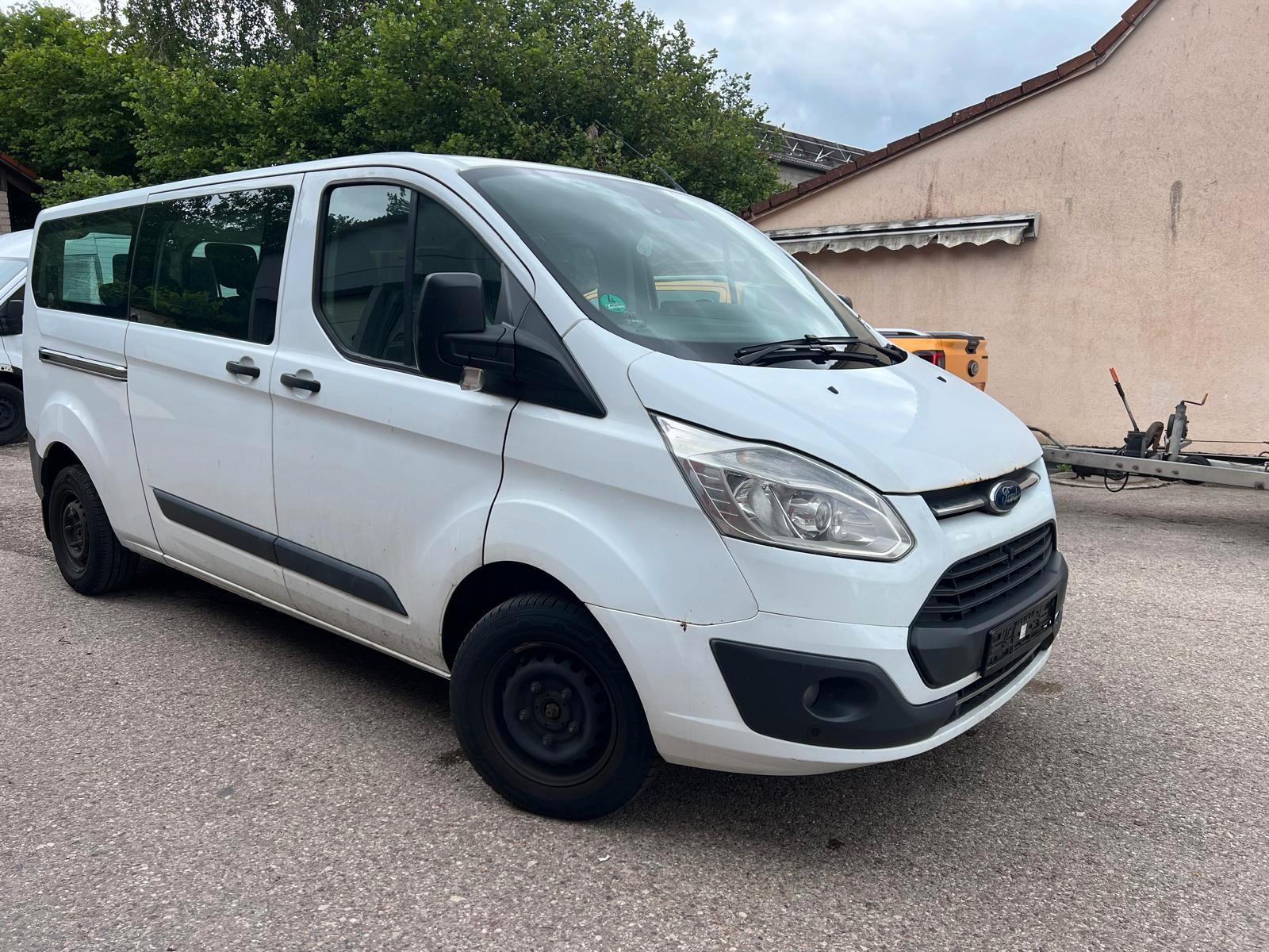 Ford Tourneo Custom