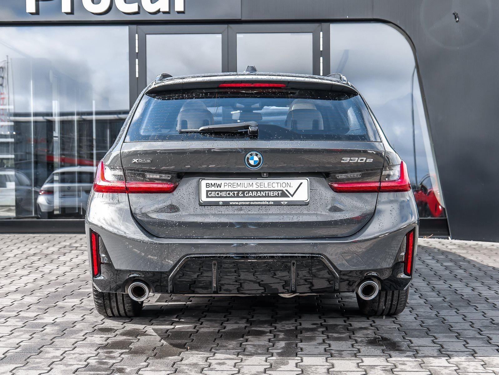 BMW 330 - Bild 12