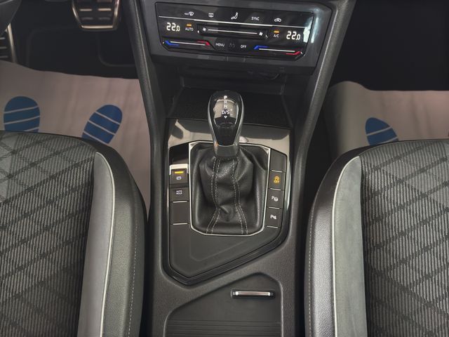 Volkswagen Tiguan R-Line 2.0 TDI DSG*DIGITAL*LED*NAVI*ACC