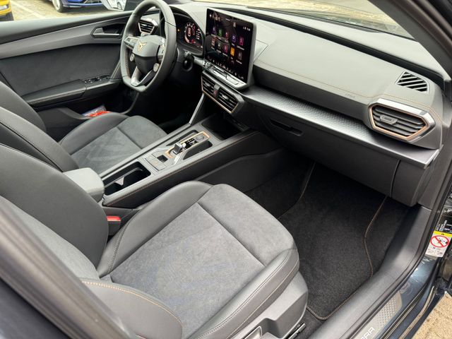 Leon ST 2.0 TSI 333PS VZ DSG 4x4 ACC/AHK/LED/RFK