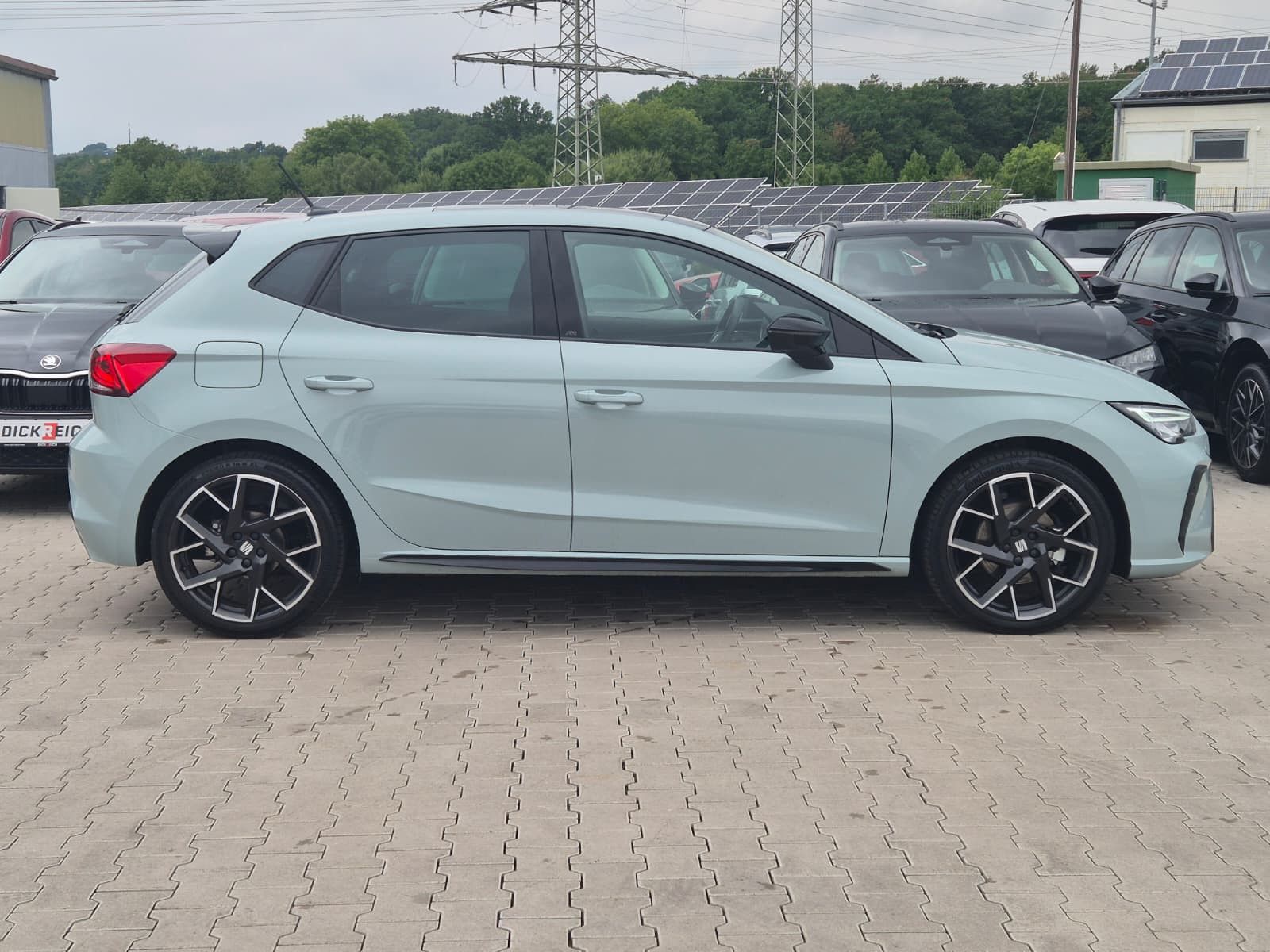 Fahrzeugabbildung SEAT Ibiza 1.5 TSI FR Black Edition*LED*ACC*KAM*PANO