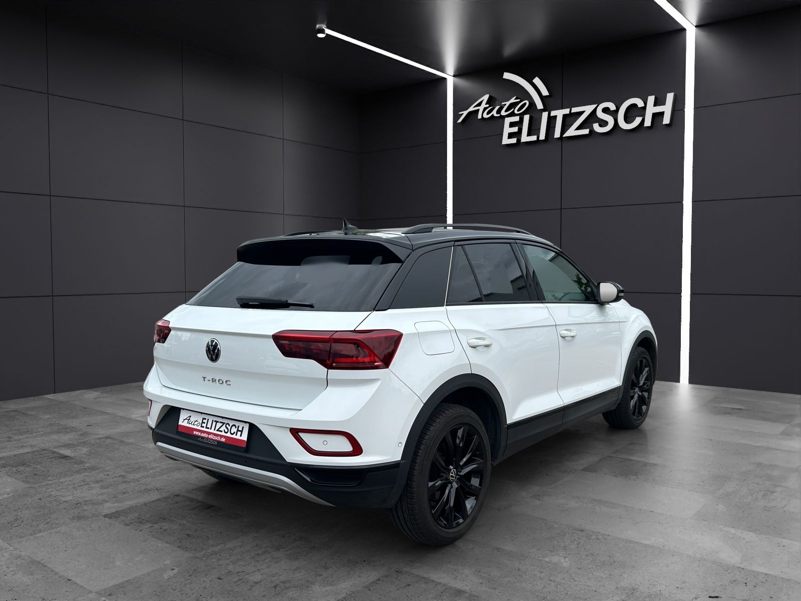 Fahrzeugabbildung Volkswagen T-Roc TDI Style DSG Matrix Navi ACC RFK Pano SHZ