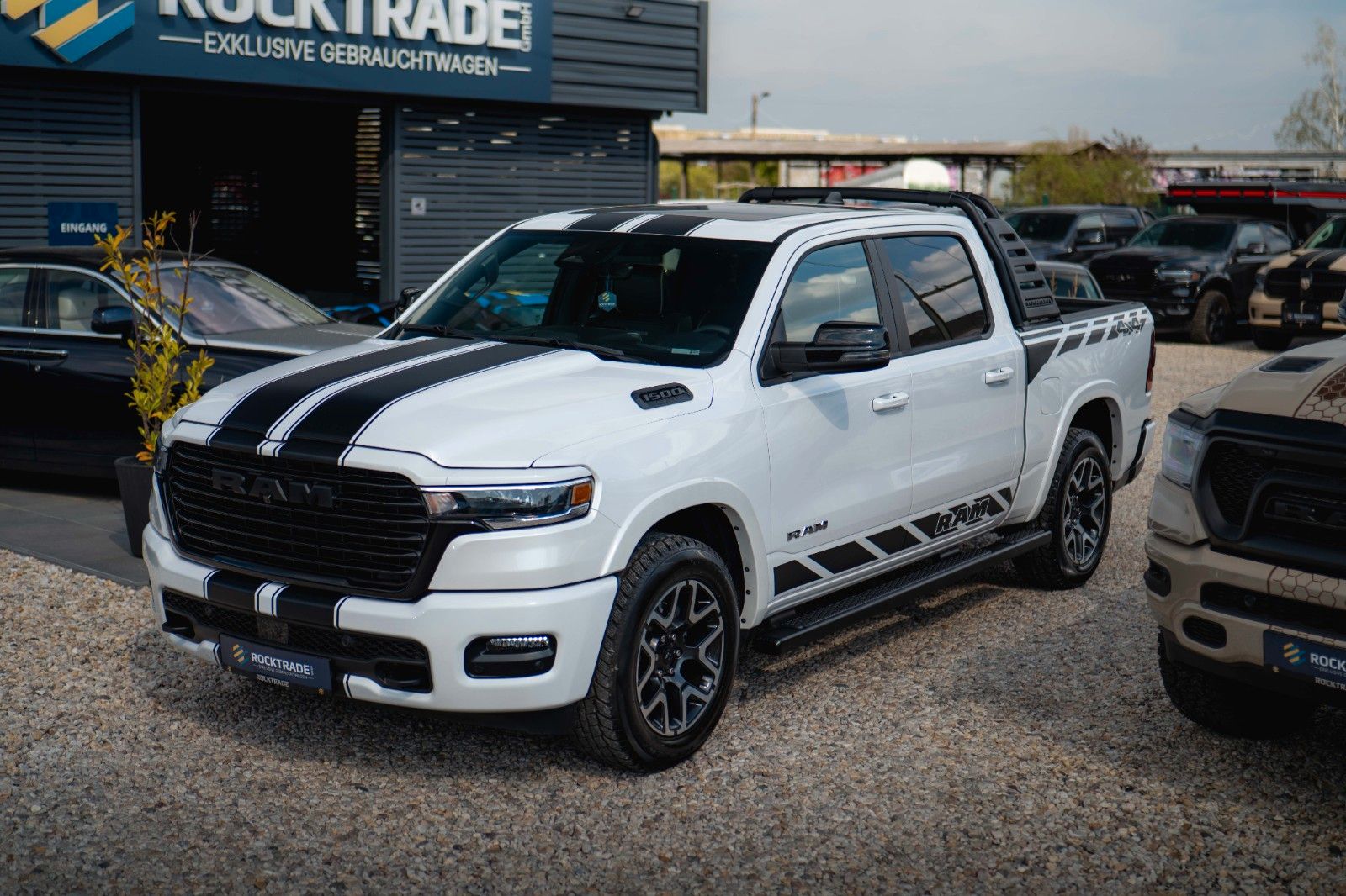 Fahrzeugabbildung Dodge RAM 3.0 MY 25 TWIN TURBO LARAMIE Night Pano ACC