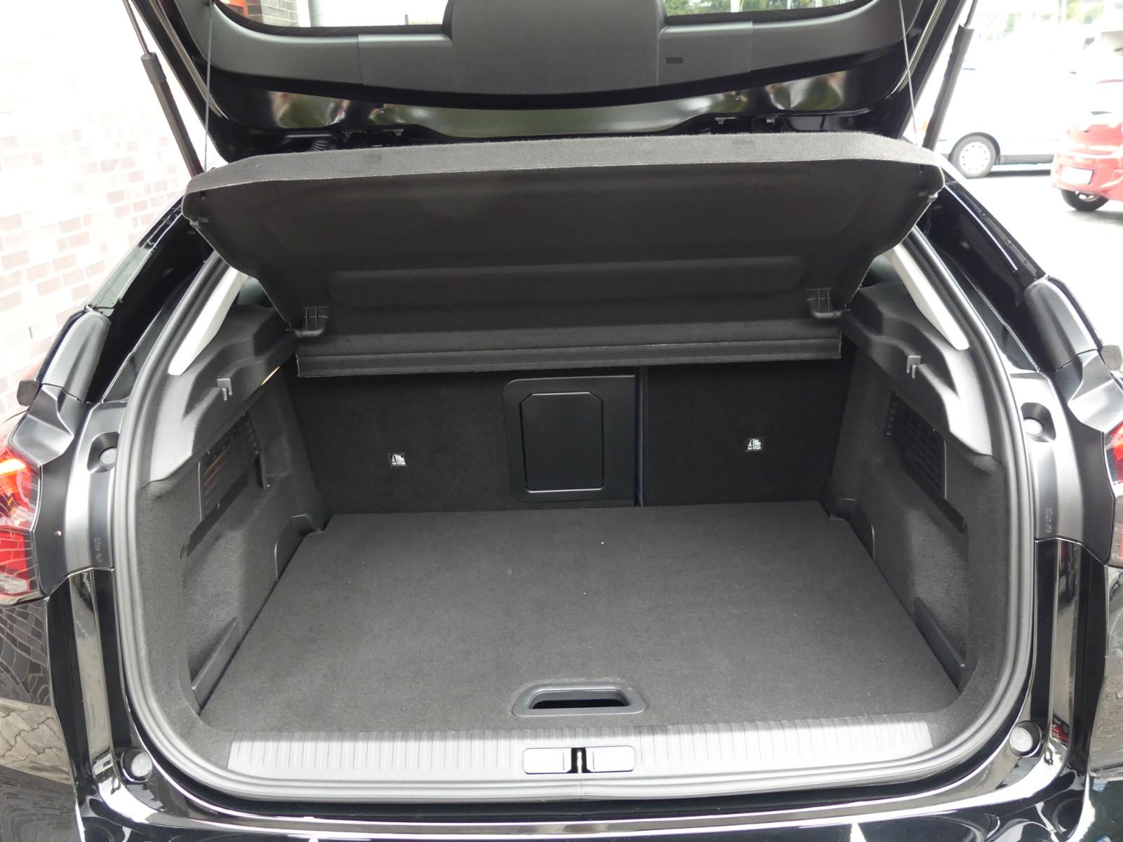 Citroën ë-C4 Shine 136