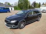 Skoda Superb 3.6 V6 DSG 4x4 Elegance Combi Elegance - Skoda Superb aus 2014 mit Benzin-Antrieb: Kombi