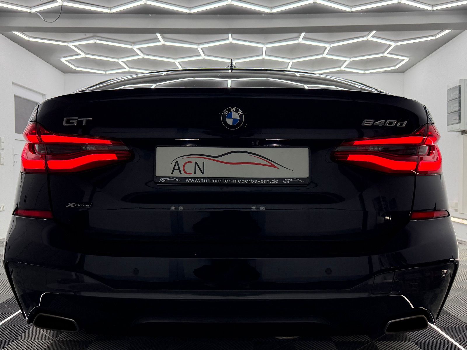 Fahrzeugabbildung BMW 640 d xDrive M SPORT/LED/AHK/HuD/PANO/ACC/H&K