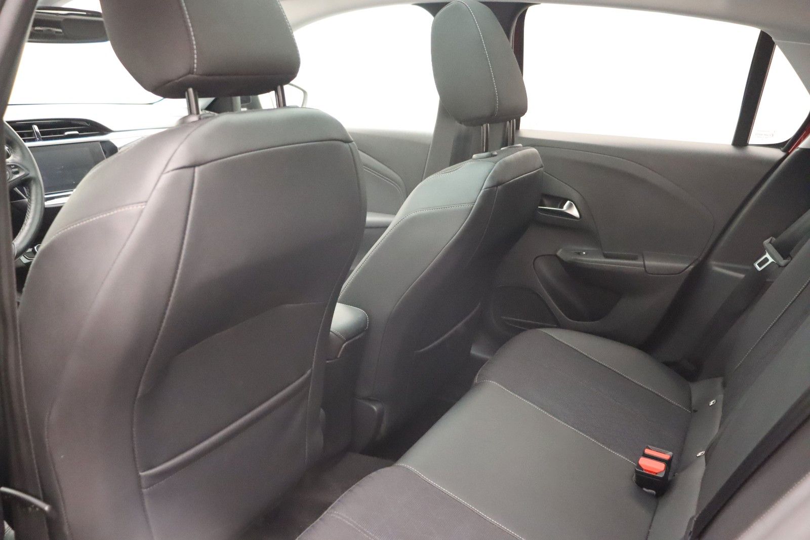 Fahrzeugabbildung Opel Corsa-e F First Edition IntelliLux Panorama PDC