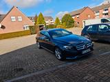 Mercedes-Benz Mercedes E klasse 220d mit Garantie - Mercedes-Benz E 220 mit Diesel-Antrieb: Blau