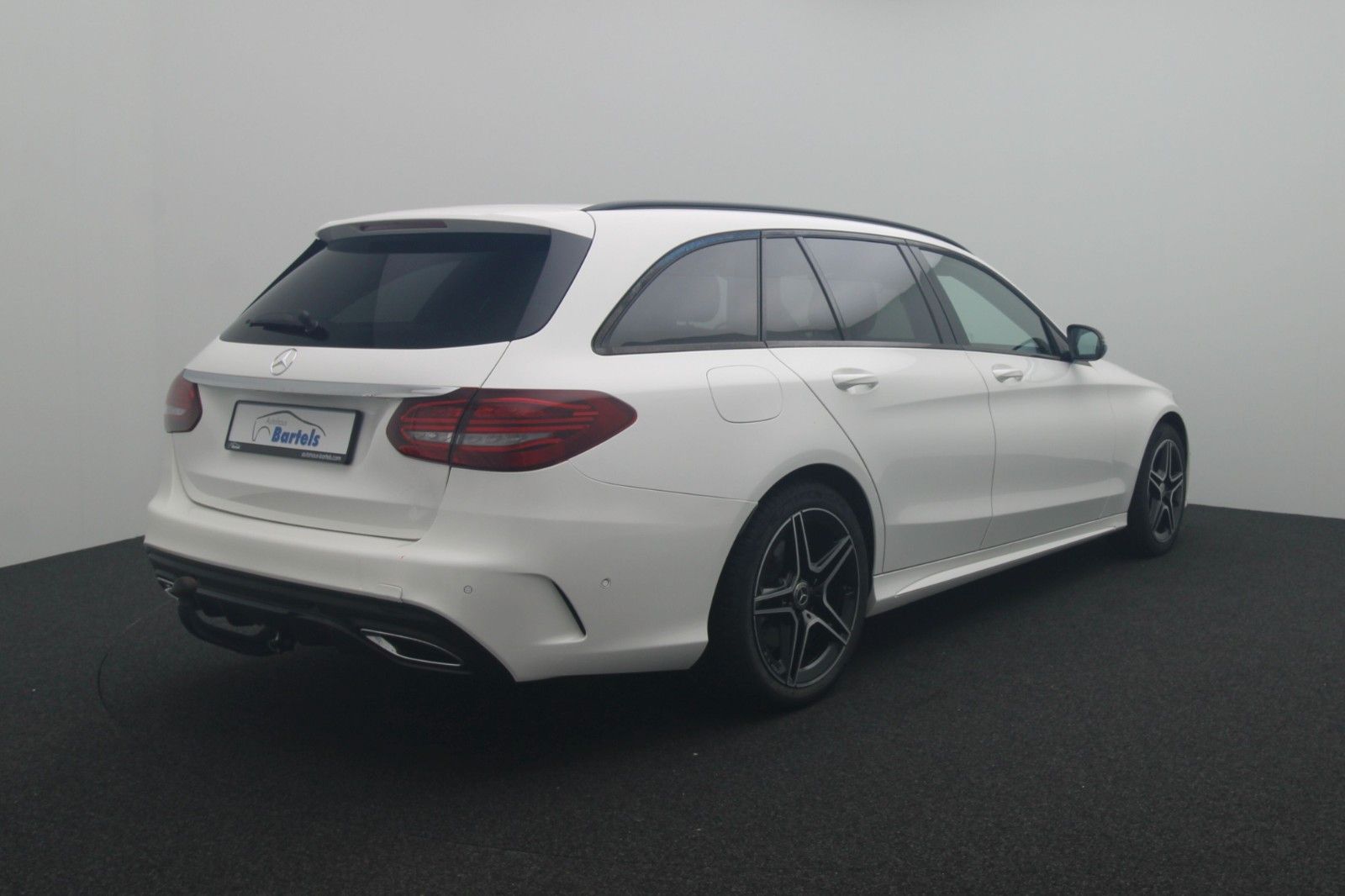 Fahrzeugabbildung Mercedes-Benz C 220d T-Modell 4Matic AMG-Line Night-Paket