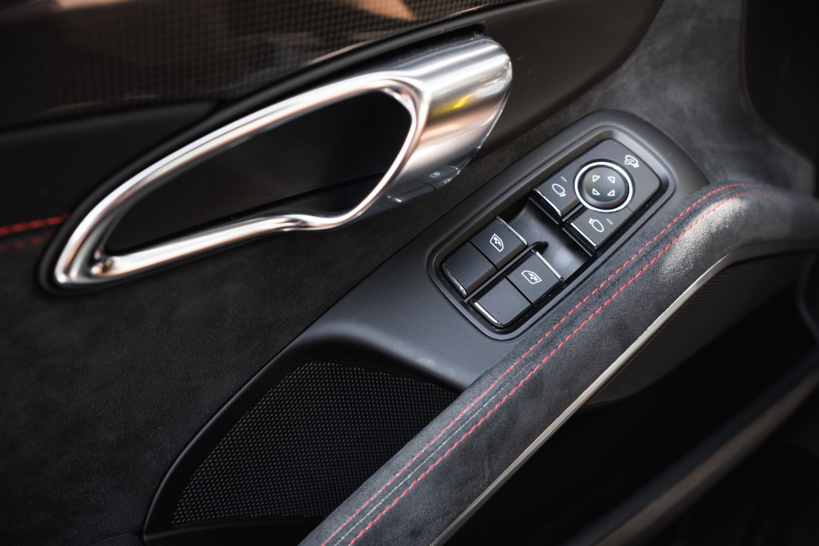 Fahrzeugabbildung Porsche 991/911.1 GTS Coupe-PDK-90L-Tank-GSD-BOSE-Kam.