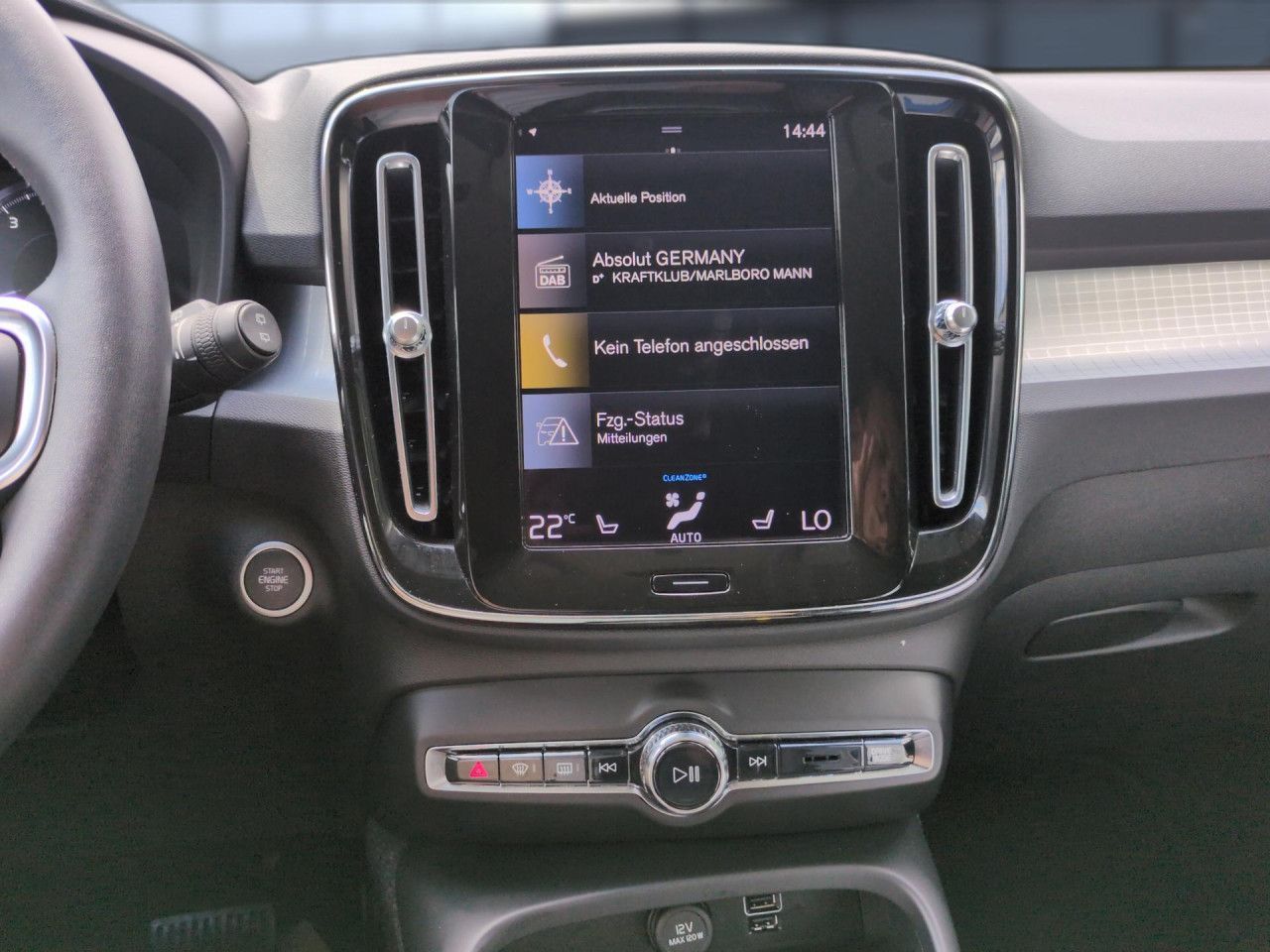 Volvo XC40 T3 Momentum Pro 2WD Automatik Bluetooth LED foto 13