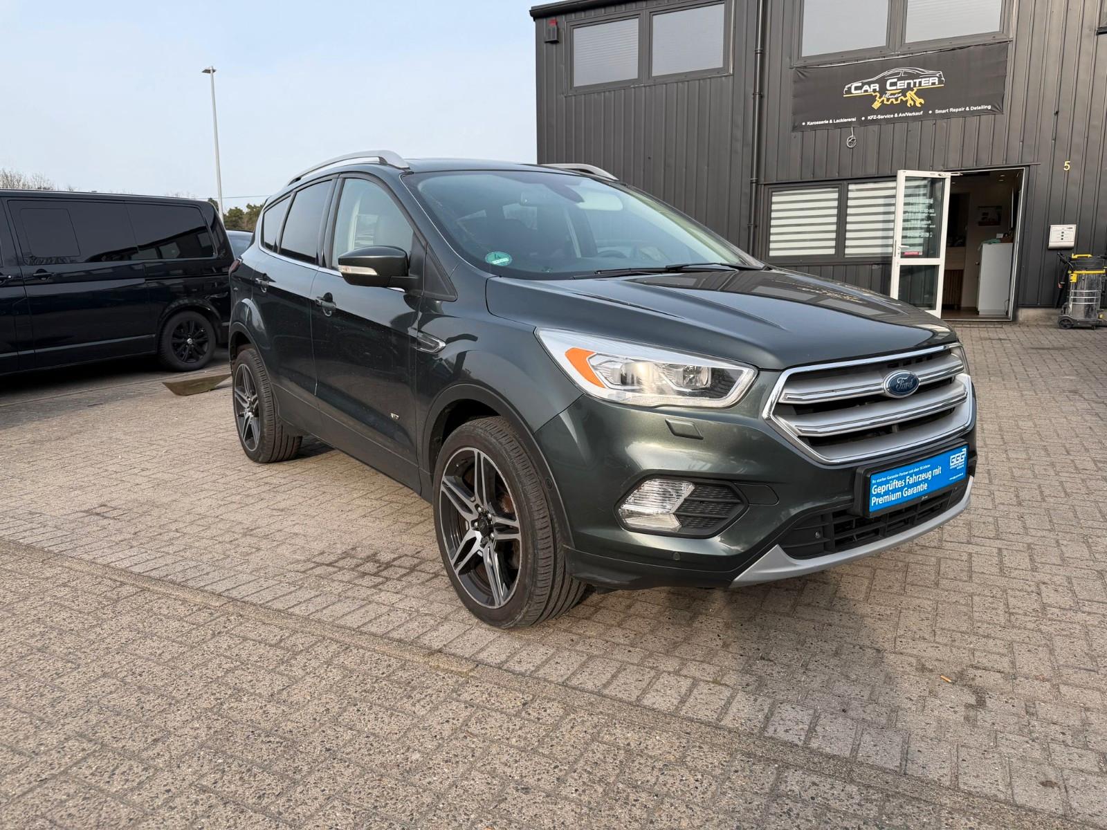Ford Kuga Titanium Panorama Kamera Vollausstatung