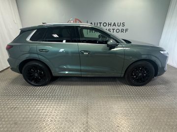 Audi Q3 TFSI 110 kW AHK*StHz*Panodach*