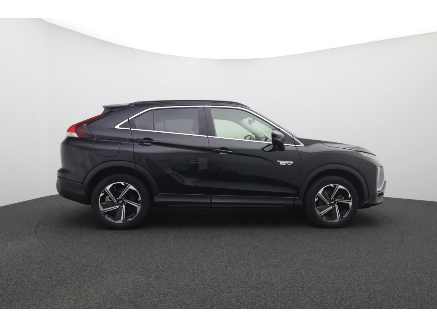 Fahrzeugabbildung Mitsubishi Eclipse Cross Basis Hybrid 4WD Rückfahrkamera