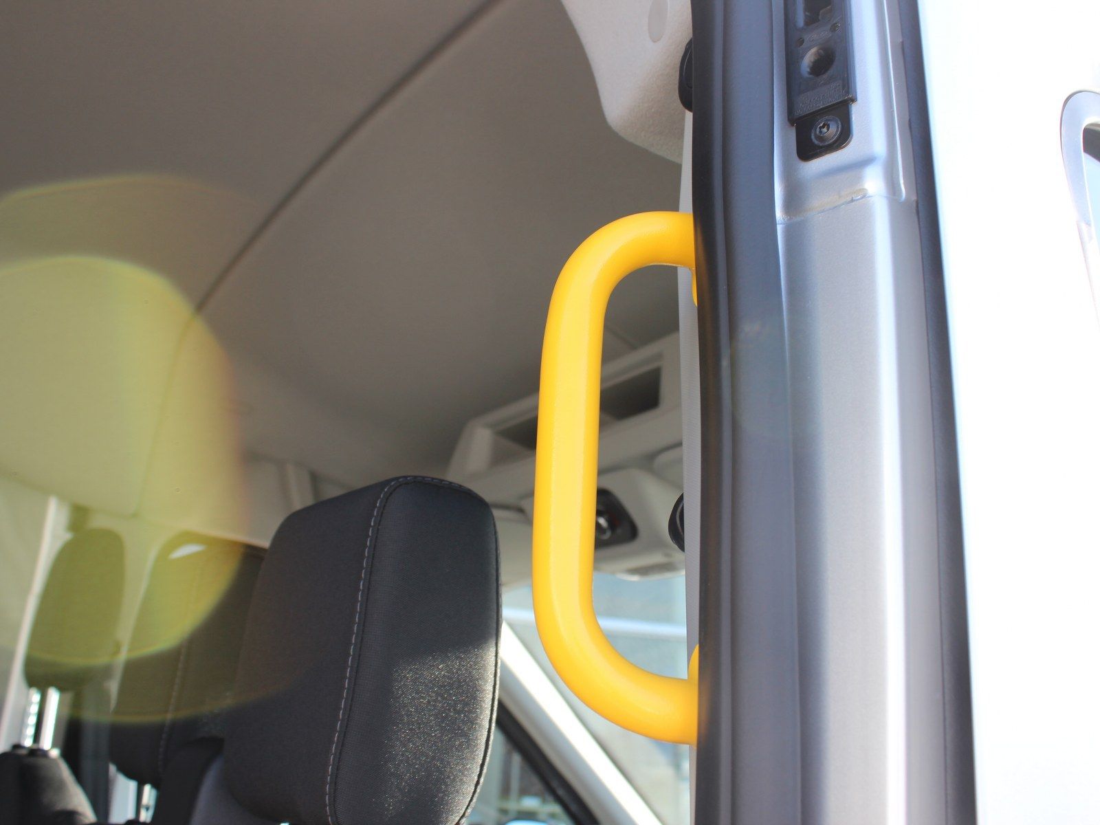 Fahrzeugabbildung Ford Transit 350 L3 Trend -Rollstuhlfahrzeug-