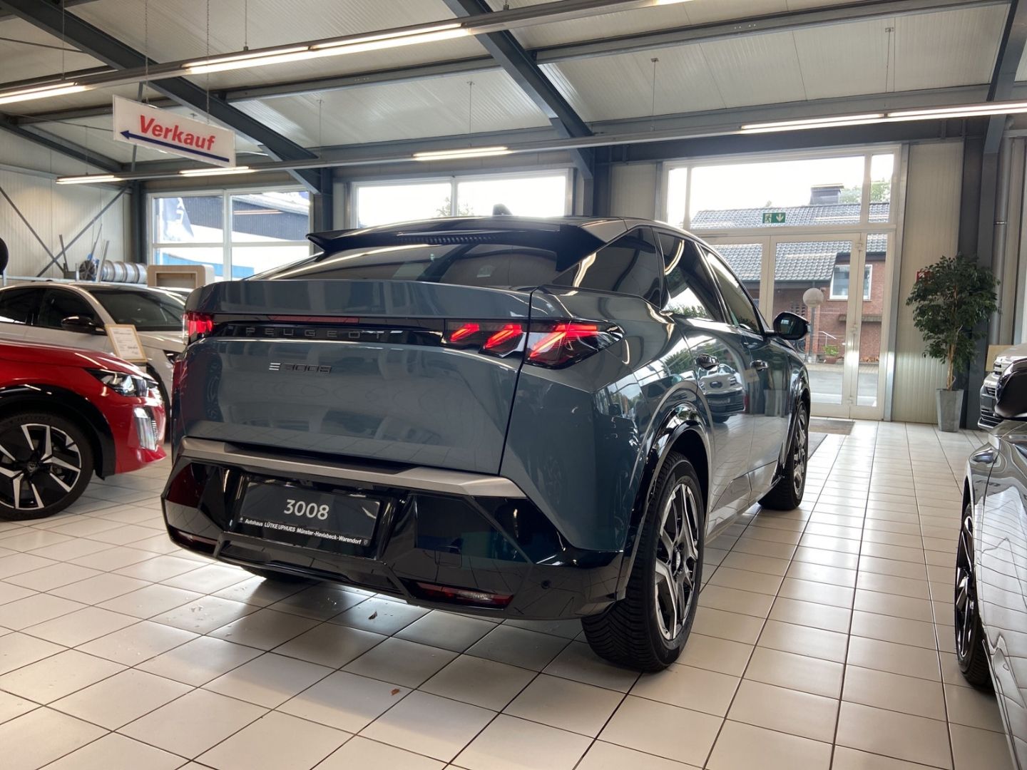 Fahrzeugabbildung Peugeot 3008 GT Elektro 210 Navi Soundsystem ACC CarPlay