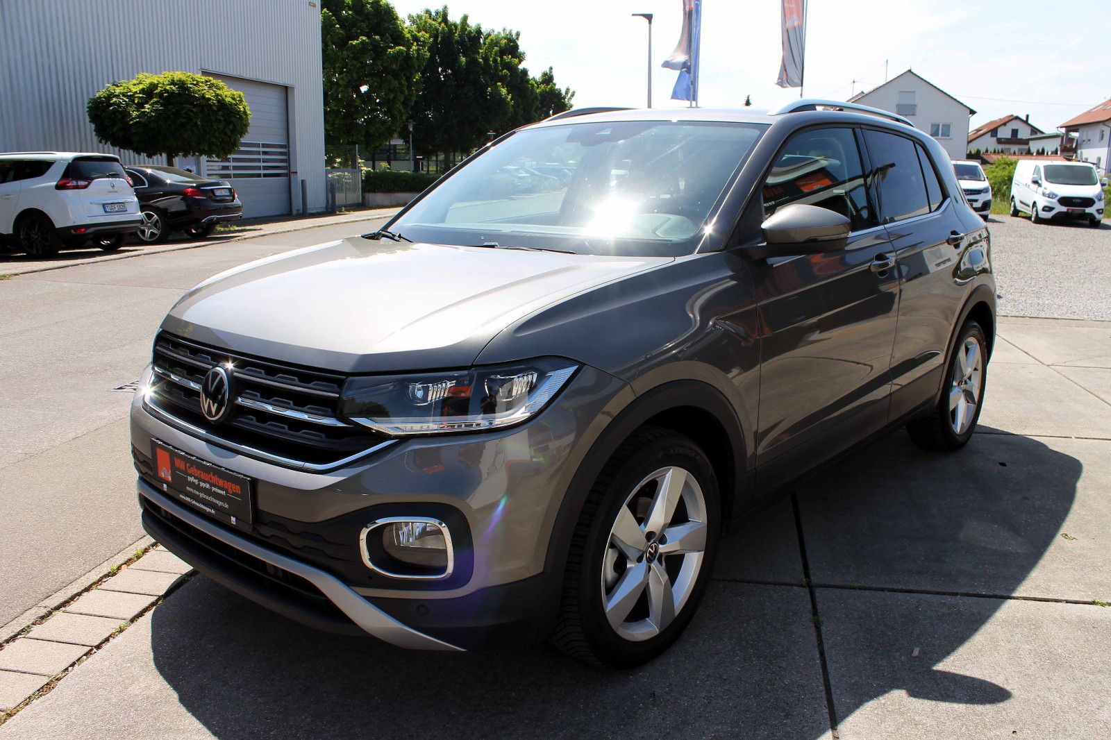 Fahrzeugabbildung Volkswagen T-Cross 1.0 TSI DSG Style ACC NAVI KAM PDC AHK