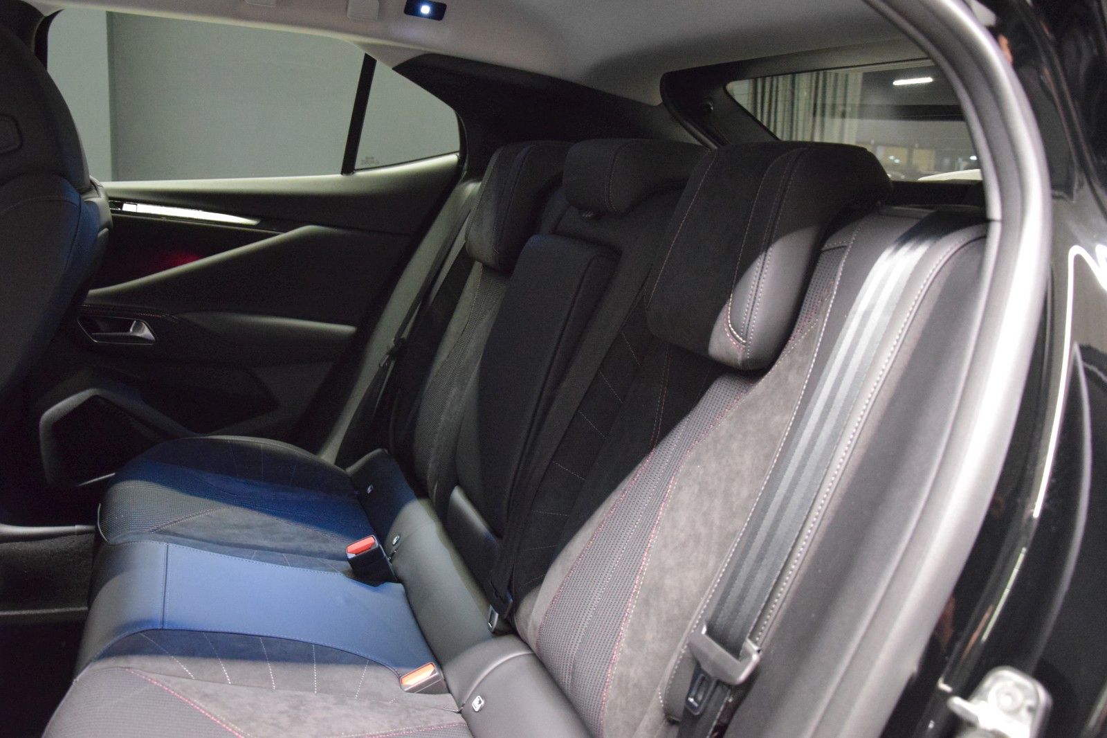 Fahrzeugabbildung DS Automobiles DS4 Performance Line Pure Tech 130 HuD Memory