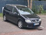 Volkswagen VW Touran 2.0 TDI Automatik/Highline/Xenon... - Volkswagen Touran aus 2005: Highline