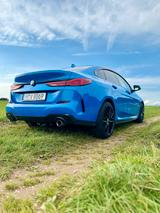 BMW 220d GC mit M-Sportpaket und Head-Up - blaue BMW 220 Gran Coupé