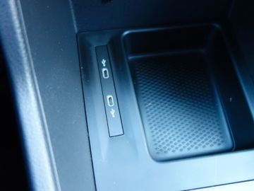 Bild 14 Ford Transit Connect 2.0 Trend L2 PDC SHZ NAVI