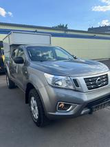 Nissan Navara NP300 Visia Double Cab 4x4 - Nissan Navara mit Diesel-Antrieb: Allradantrieb