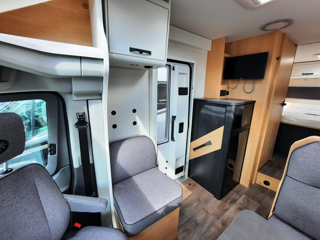 Fahrzeugabbildung Sunlight T 690L Adventure Edition Verfüg./Sparen Sie 5.88