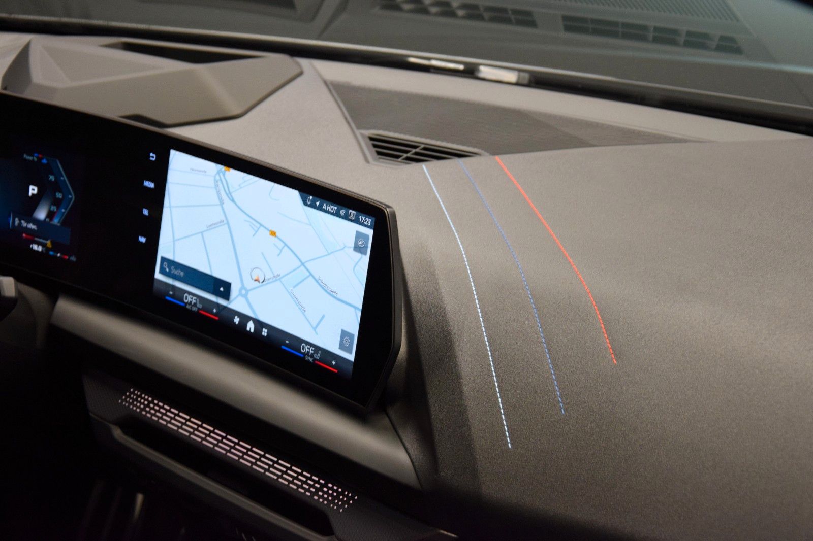 Fahrzeugabbildung BMW M135 i xDrive Pano HuD ACC AHK h/k Memory Kamera