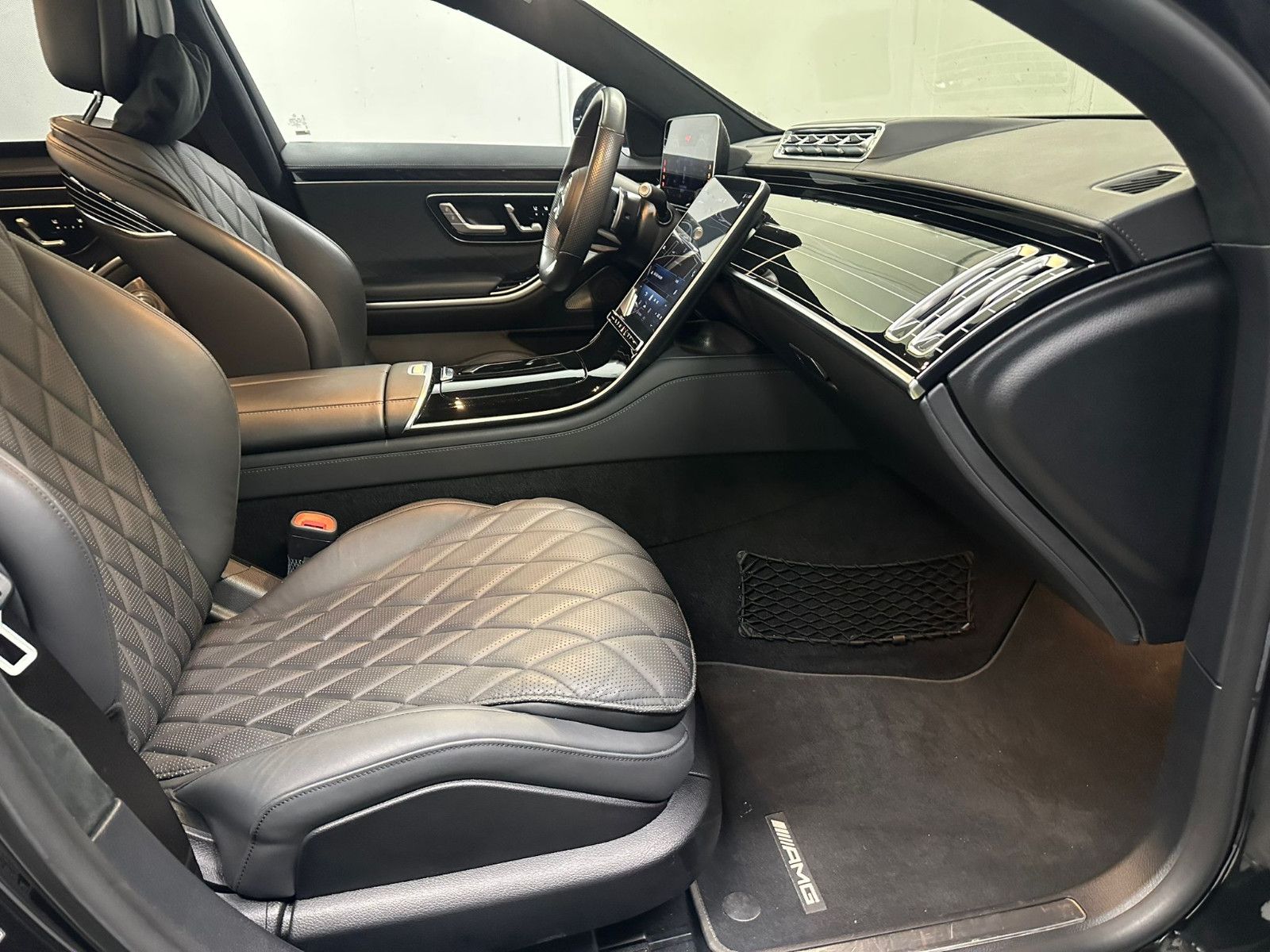 Fahrzeugabbildung Mercedes-Benz S 580 e 4MATIC*AMG-LINE*HEADUP*PANORAMA*