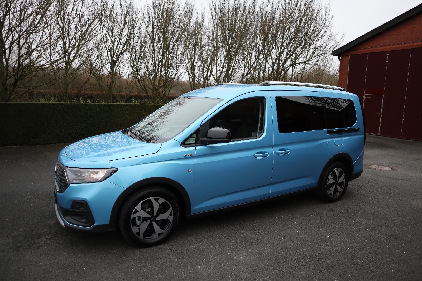 Ford Grand Tourneo 1,5 Active*Rollstuhlrampe*AMF-Brun