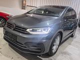 Volkswagen Touran Highline LED/Rückfahrkamera/7Si/Sheckheft - VW Gebrauchtwagen von 2018