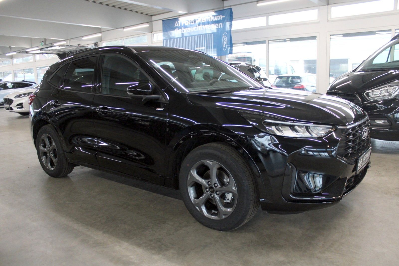 Fahrzeugabbildung Ford Kuga ST-Line AUTOMATIK NEUES MODELL 5J Garantie