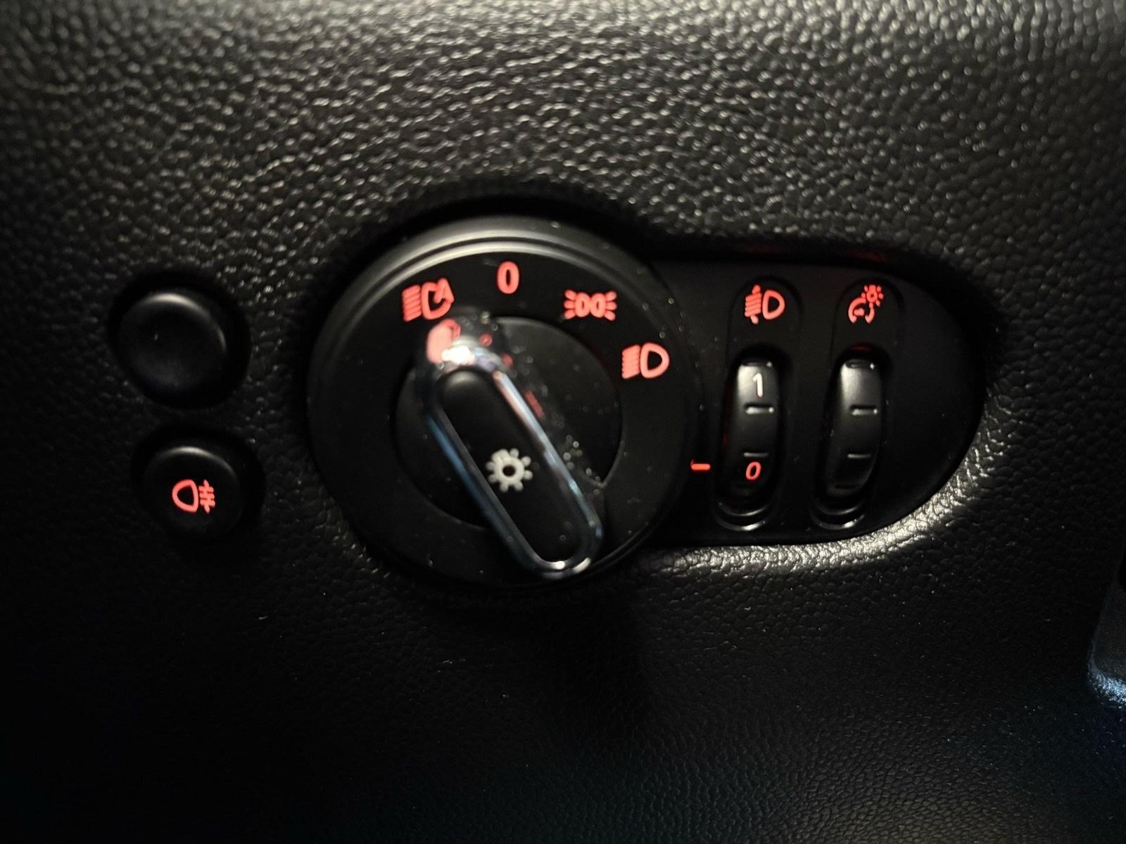 MINI One 3Türer Classic Trim PDC Navi Shz LED CarPlay, миниатюра 17