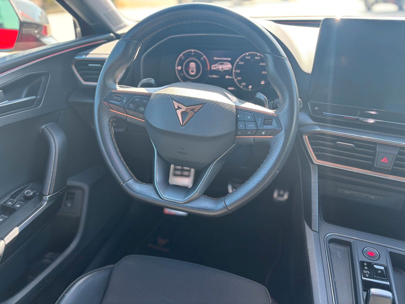 Fahrzeugabbildung CUPRA Leon Sportstourer VZ e-Hybrid