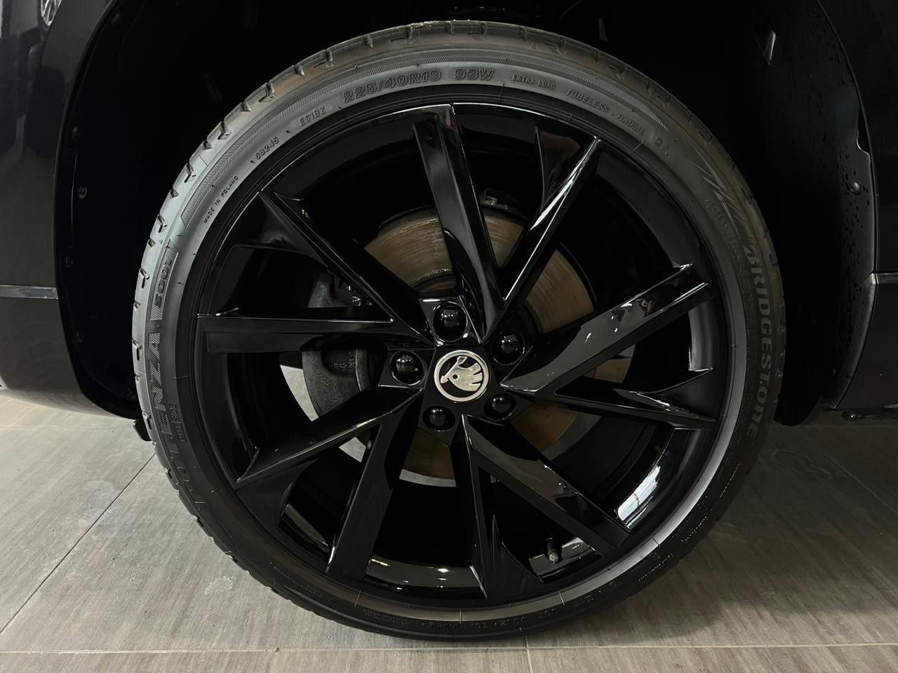 Skoda KAROQ 1.5TSI*DSG*SPORTLINE*NAV*MATR*DIGI*19"1-HA