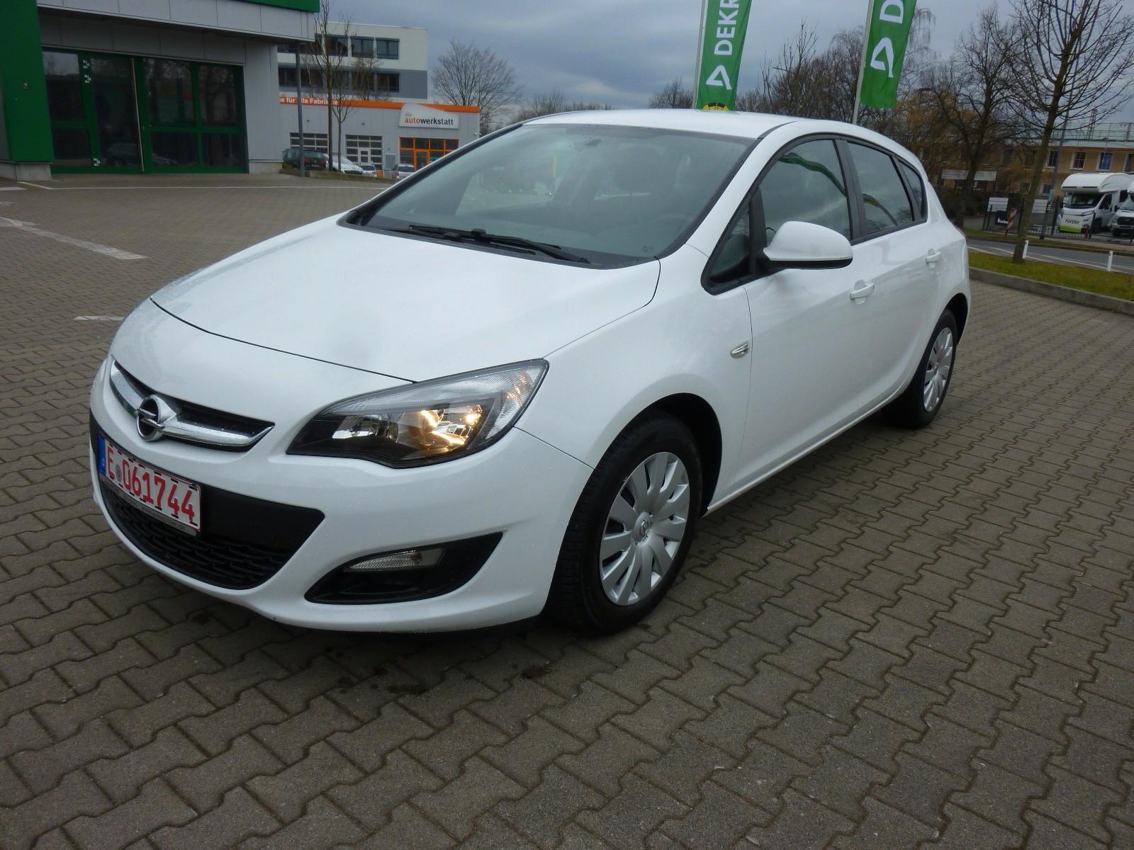 Opel Astra J Lim. 5-trg. Selection 52,000 km