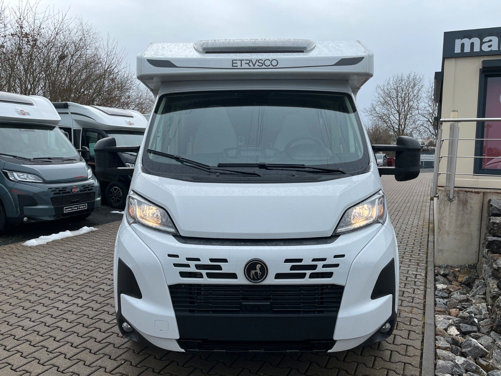 Fahrzeugabbildung Etrusco T 7.4 SB *Markise*Multimedia*Rahmenfenster